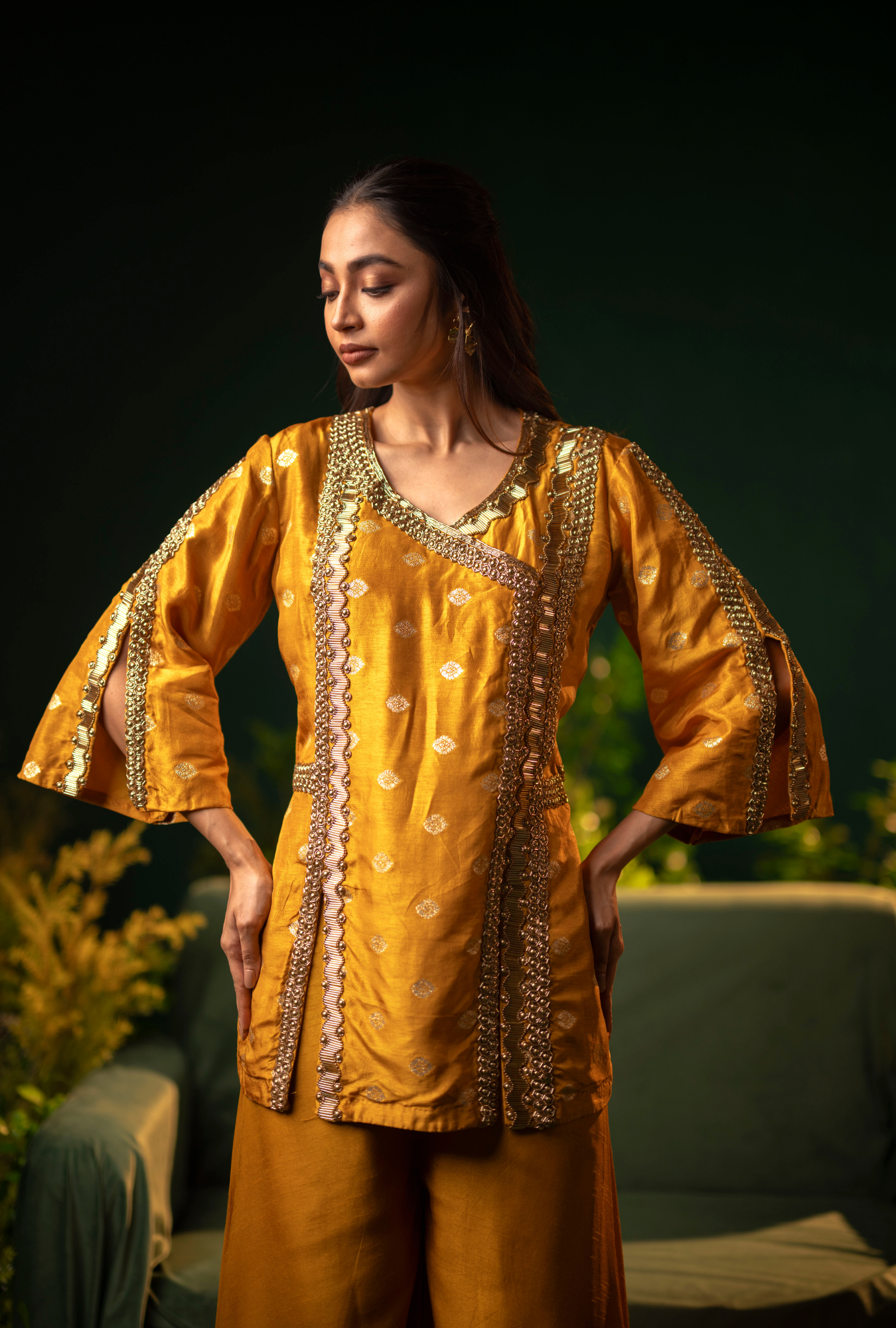 Gold Rivaayat Set