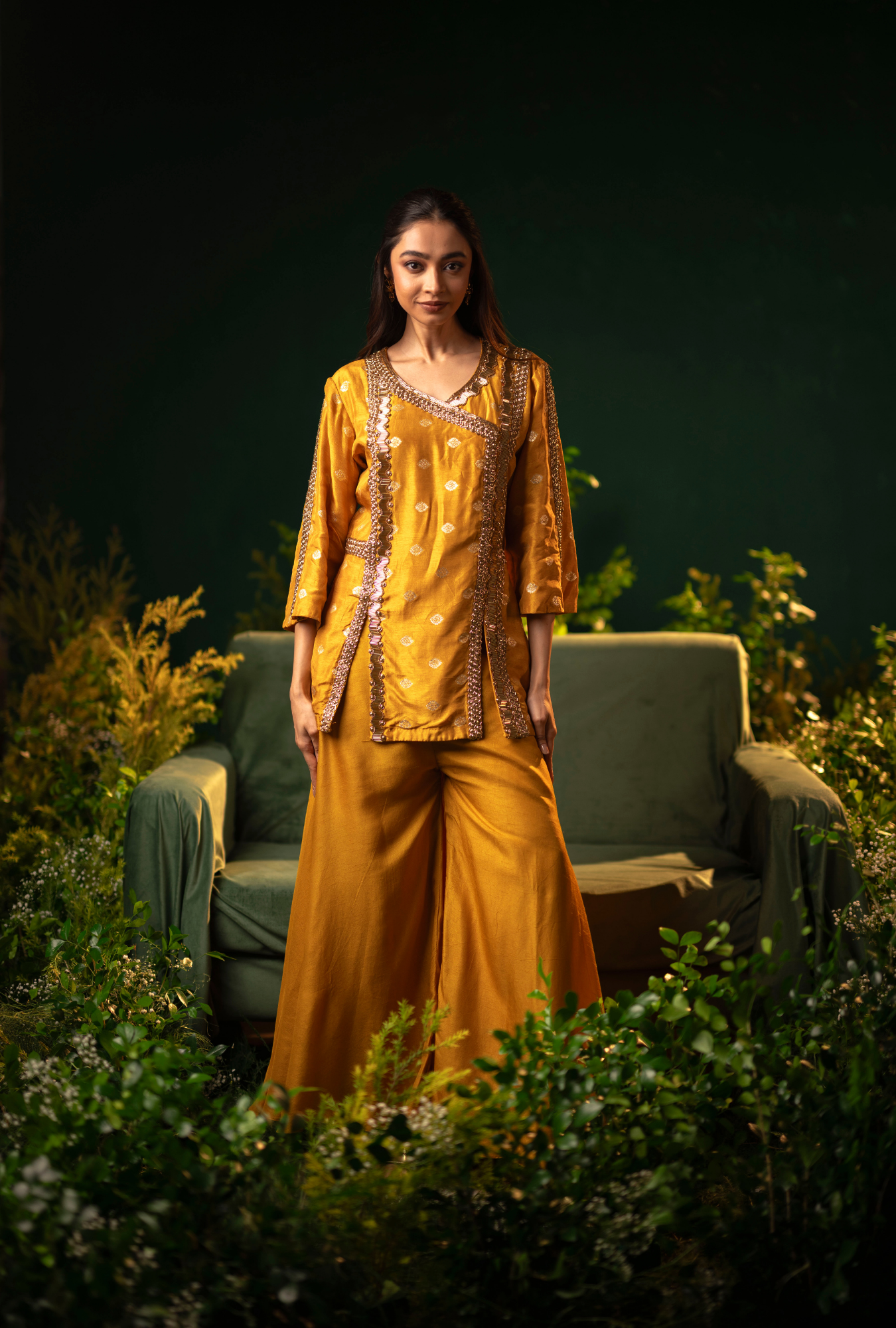Gold Rivaayat Set