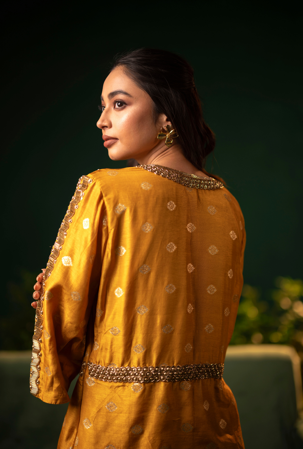 Gold Rivaayat Set