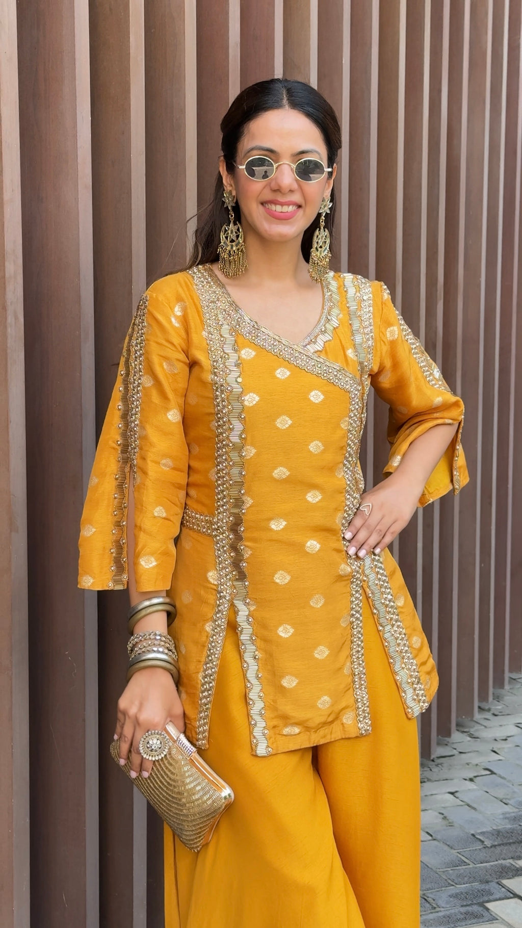 Gold Rivaayat Set