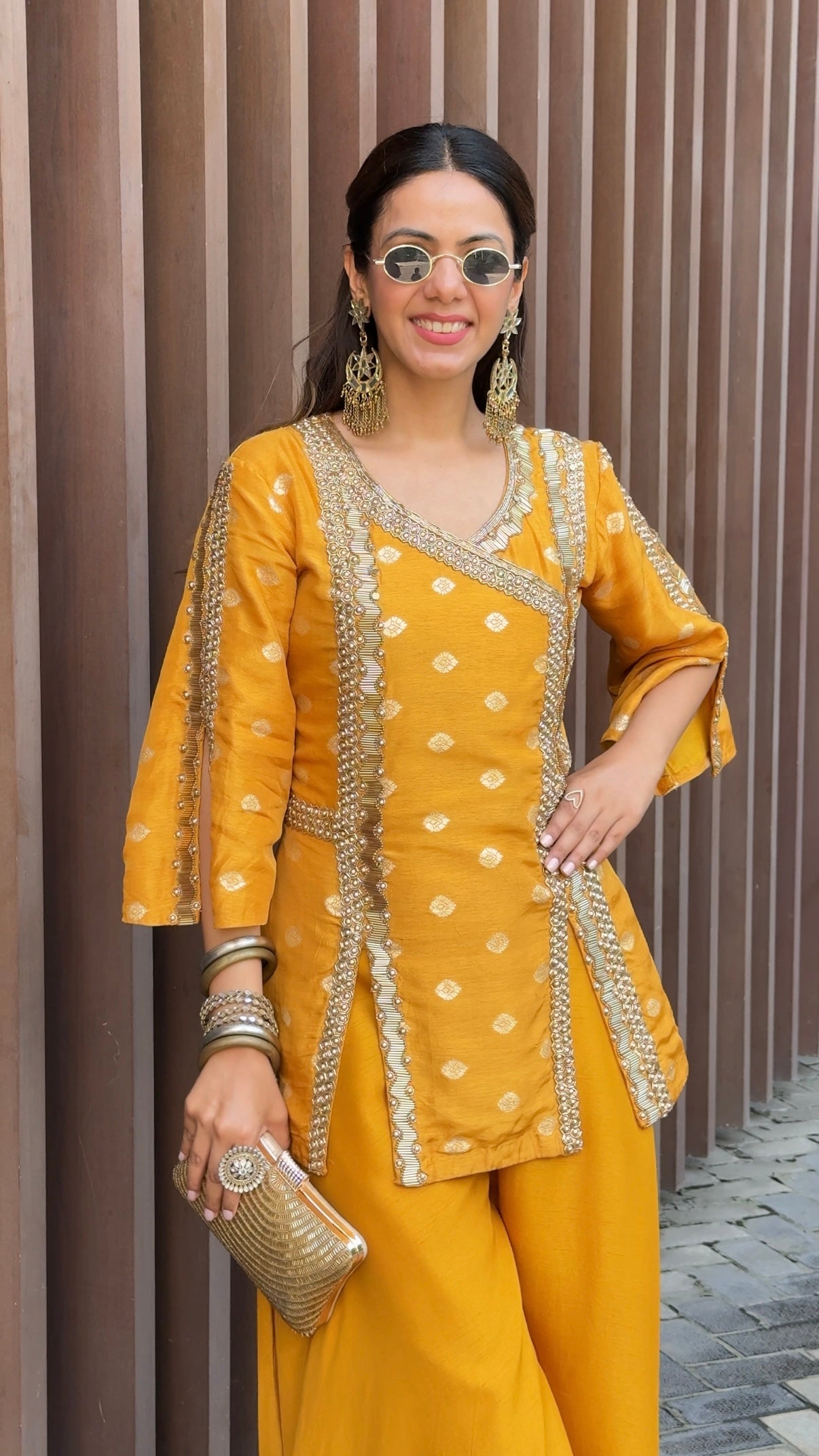 Gold Rivaayat Set